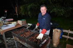 Άναμμα Χριστουγεννιάτικου δέντρου στο Αιγίνιο 