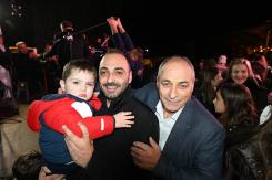 Άναμμα Χριστουγεννιάτικου δέντρου στο Αιγίνιο 